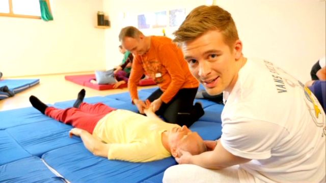 Kuschelparty im Fernsehen